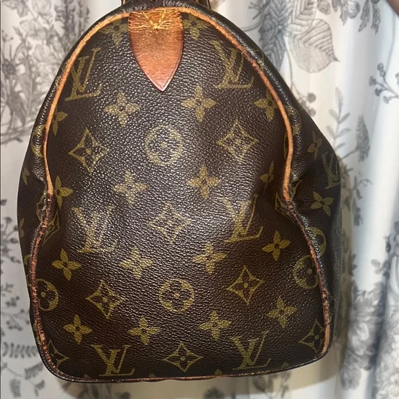 Vintage LV Monogram Speedy 30 - Picture 4 of 16